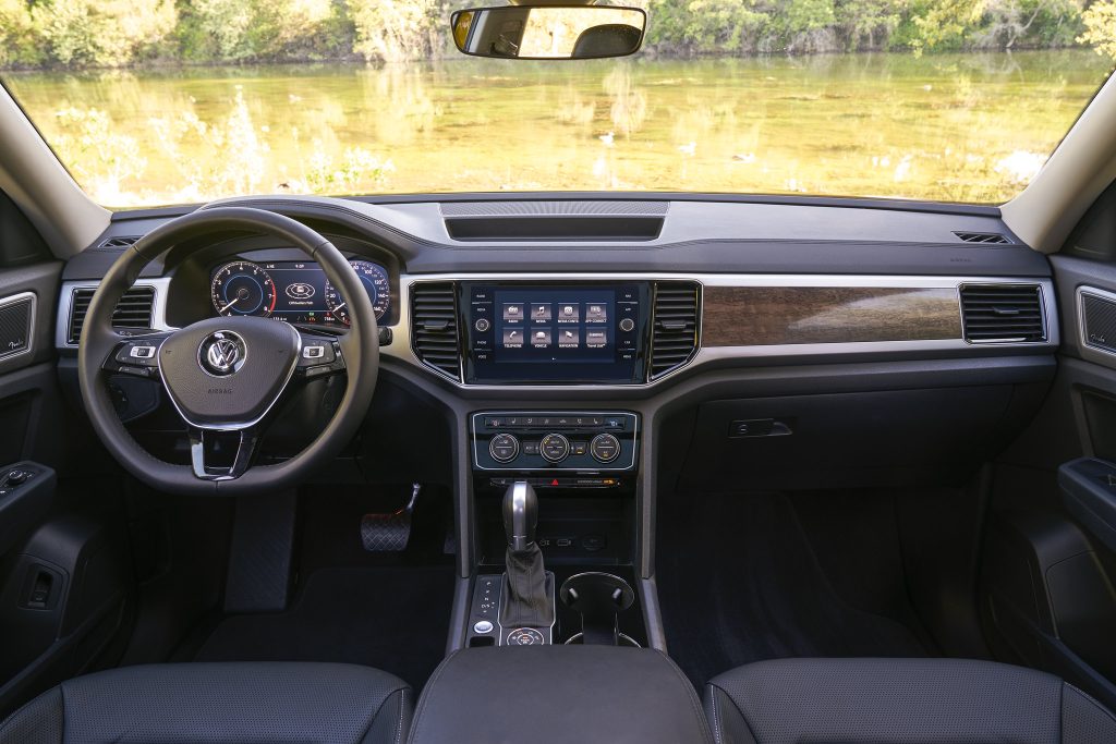 Volkswagen Atlas - обзор автомобиля