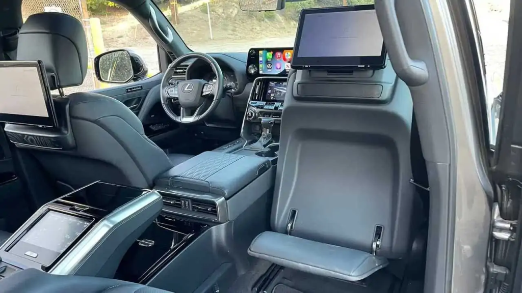 Lexus LX 600 2022 года: впечатляющая роскошь