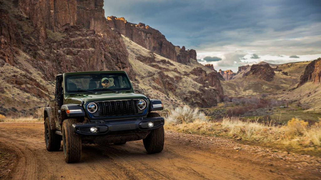 Jeep Wrangler 2024 дебютирует в Нью-Йорке.