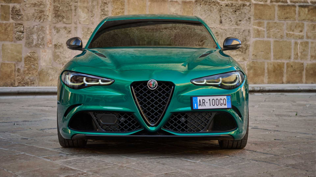 Giulia и Stelvio дебютируют со специальным выпуском