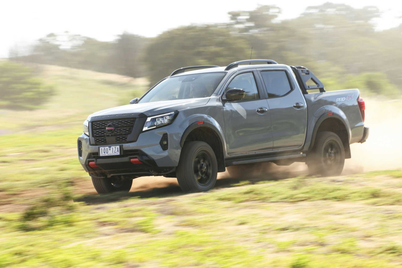 nissan navara 2021