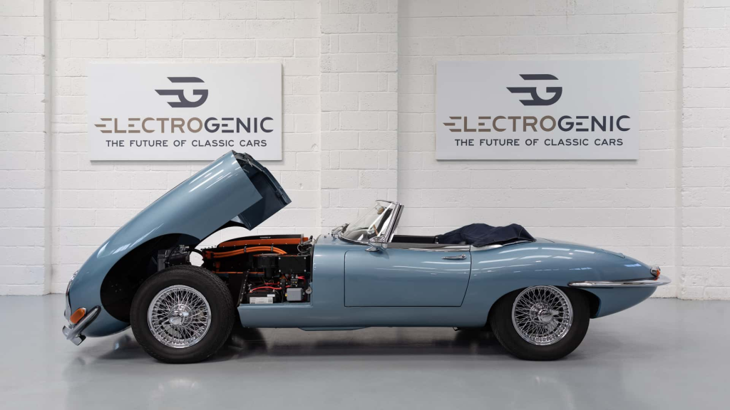 Jaguar E-Type превращается в 160-сильный электромобиль