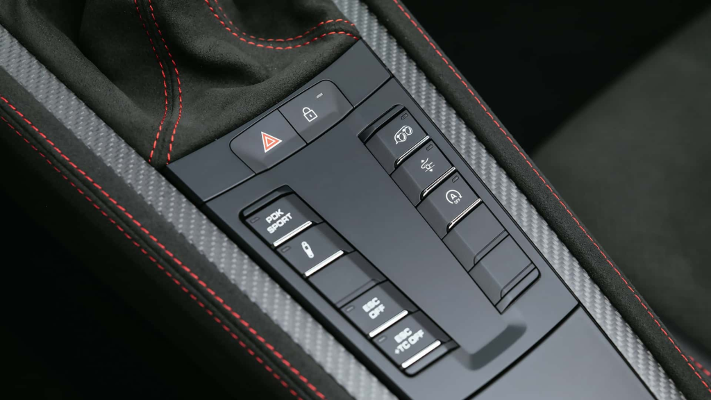 Porsche 718 Spyder RS обзор